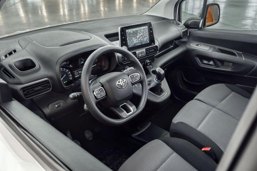 Интерьер Toyota ProAce City Van 2019 года  (EU) (фото 27 из 53)